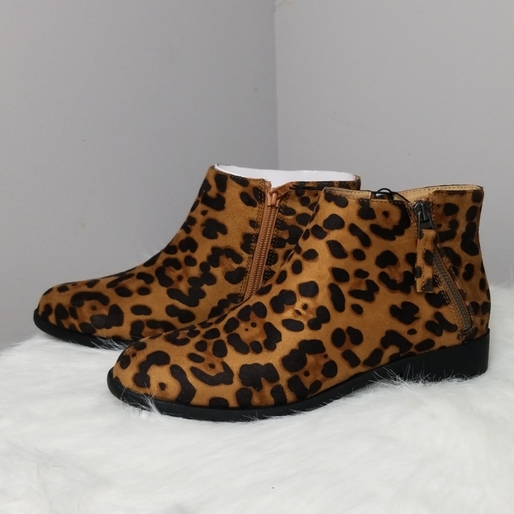 Time and Tru Two Zip Women's Animal Print Booties - Picture 5 of 8
